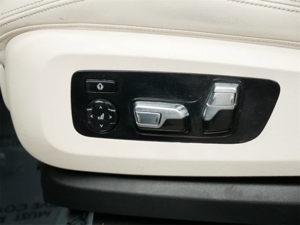 Thumbnail: 2021 BMW X5 - 12