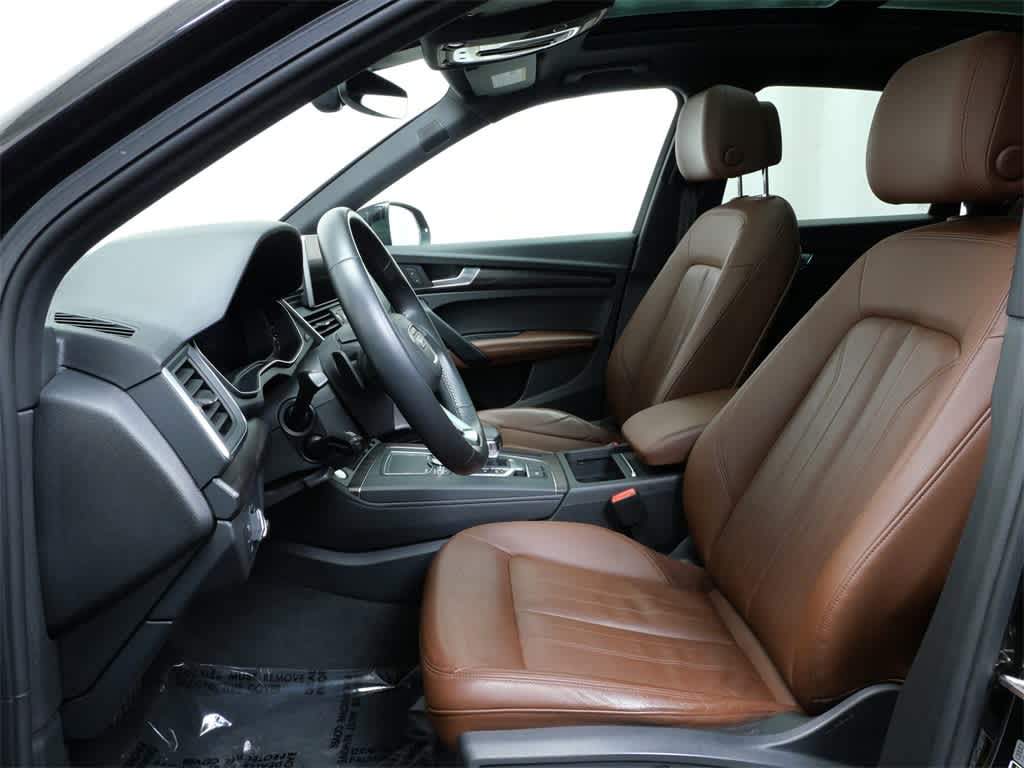 Thumbnail: 2020 Audi Q5 - 5