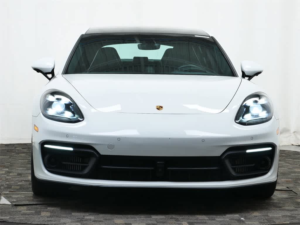 Thumbnail: 2023 Porsche Panamera - 10