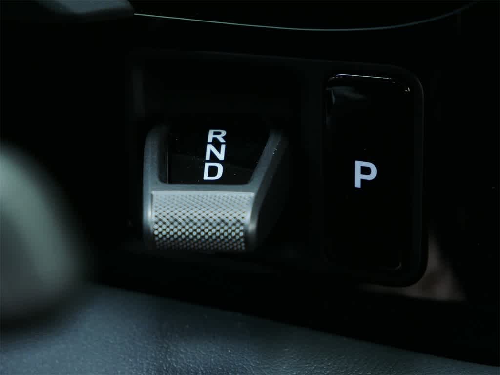 Thumbnail: 2025 Porsche Taycan - 26