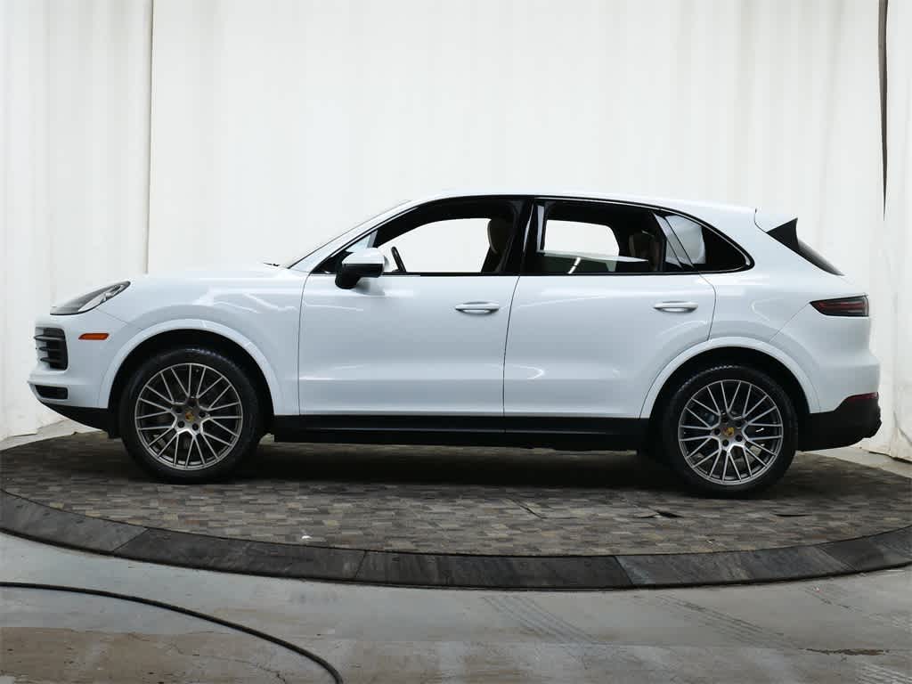 Thumbnail: 2023 Porsche Cayenne - 2