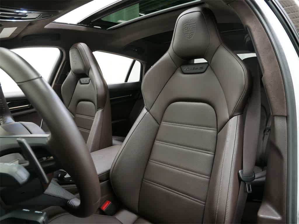 Thumbnail: 2025 Porsche Panamera - 5