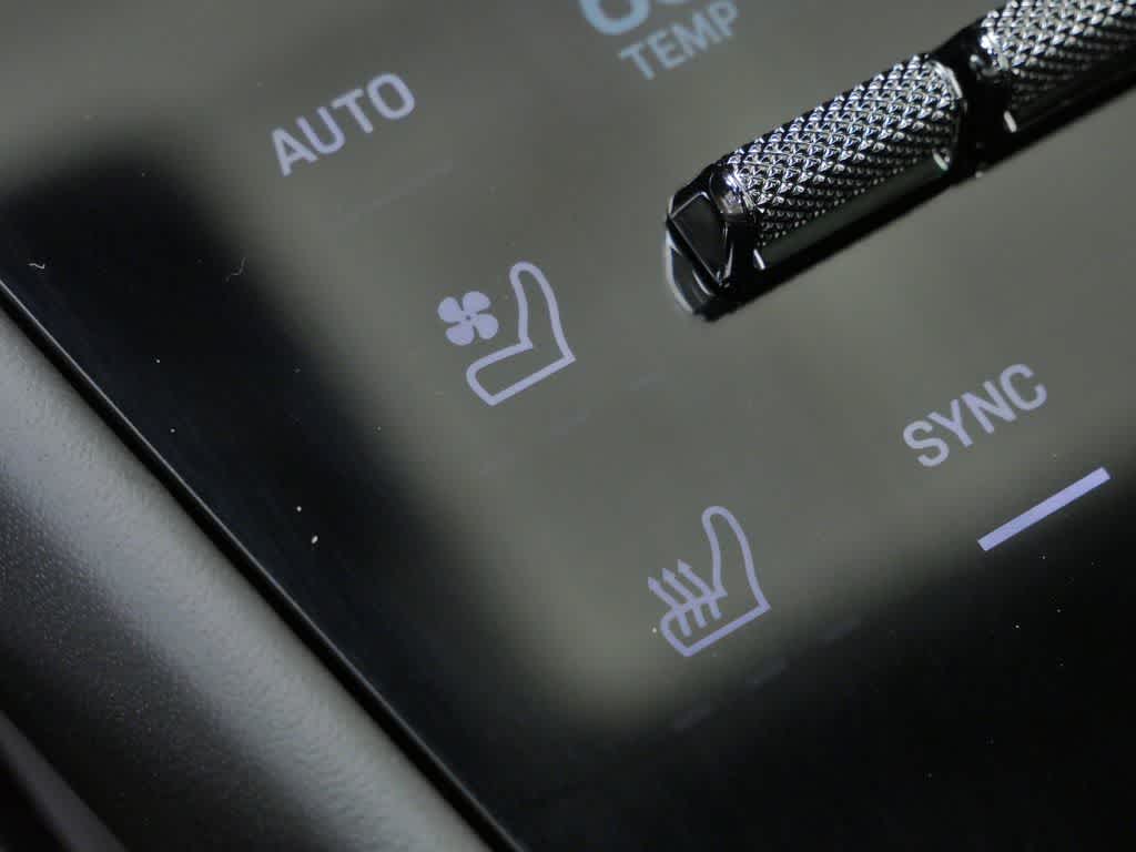 Thumbnail: 2026 Porsche Cayenne - 26