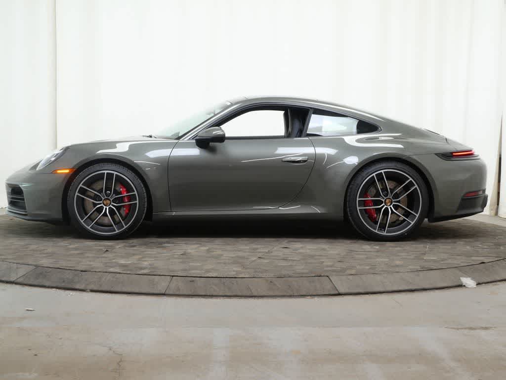 Thumbnail: 2026 Porsche 911 - 2