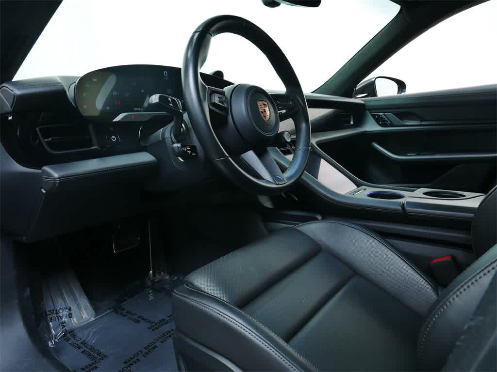 Thumbnail: 2020 Porsche Taycan - 4