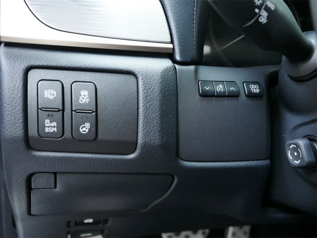 Thumbnail: 2013 Lexus GS - 17