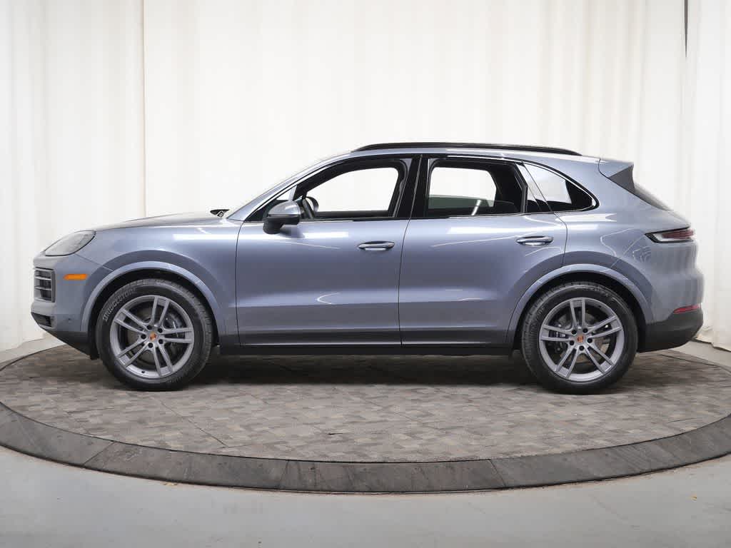 Thumbnail: 2026 Porsche Cayenne - 2