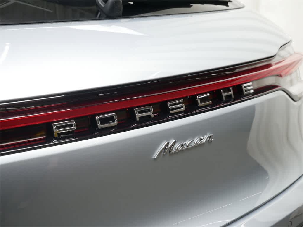 2024 Porsche Macan Base 7