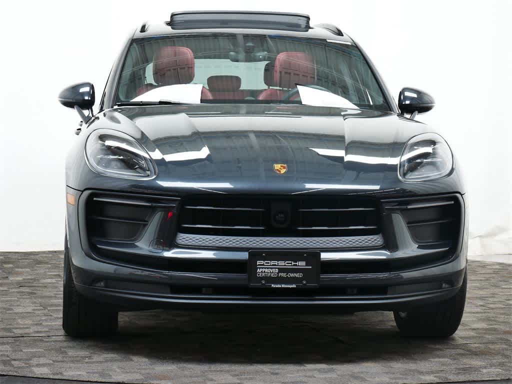 Thumbnail: 2023 Porsche Macan - 10
