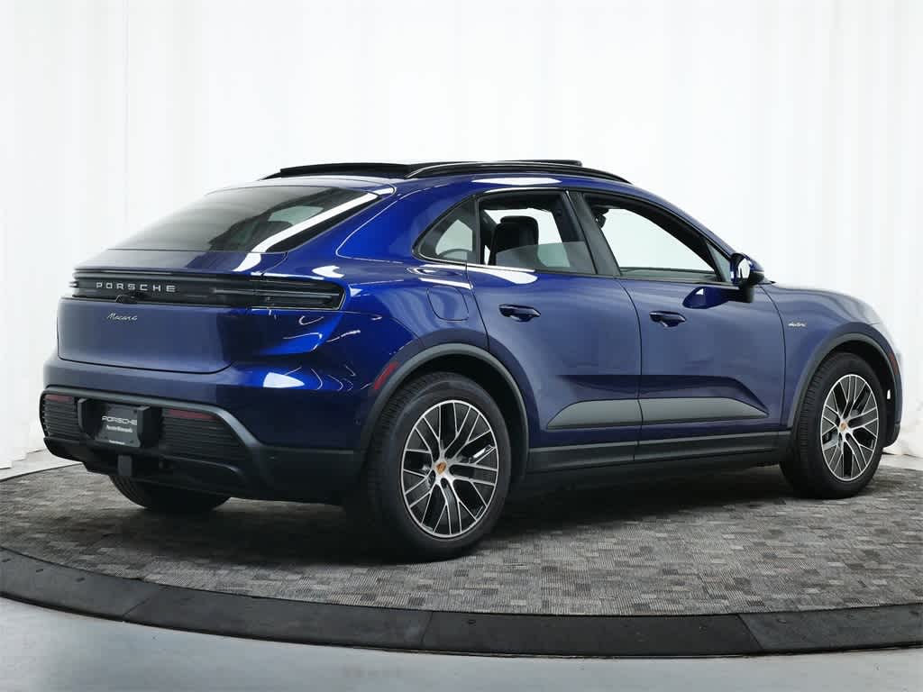 Thumbnail: 2025 Porsche Macan - 7