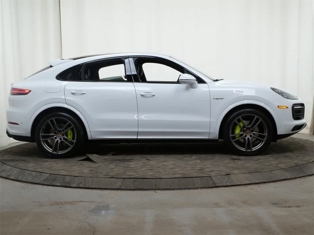 Thumbnail: 2023 Porsche Cayenne - 8