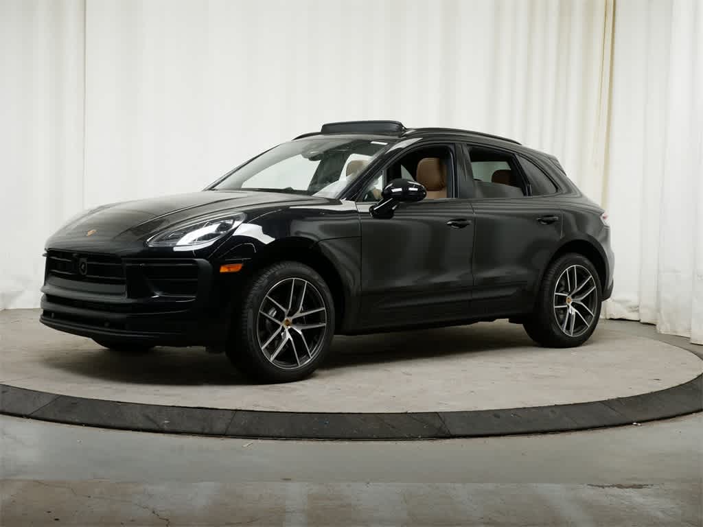 Thumbnail: 2025 Porsche Macan - 1