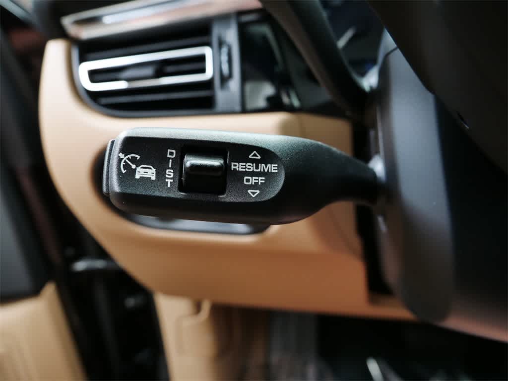 Thumbnail: 2025 Porsche Macan - 18