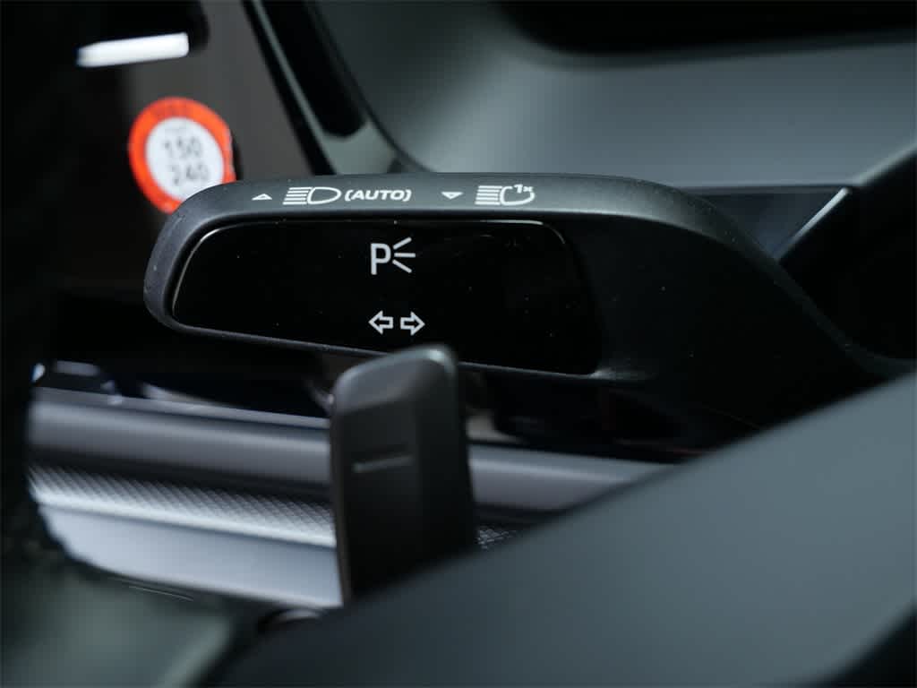 Thumbnail: 2024 Porsche Panamera - 21