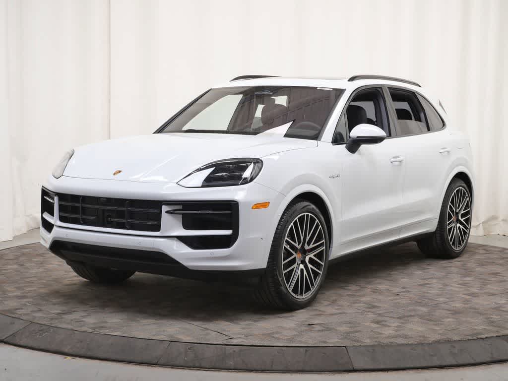 Thumbnail: 2026 Porsche Cayenne - 1