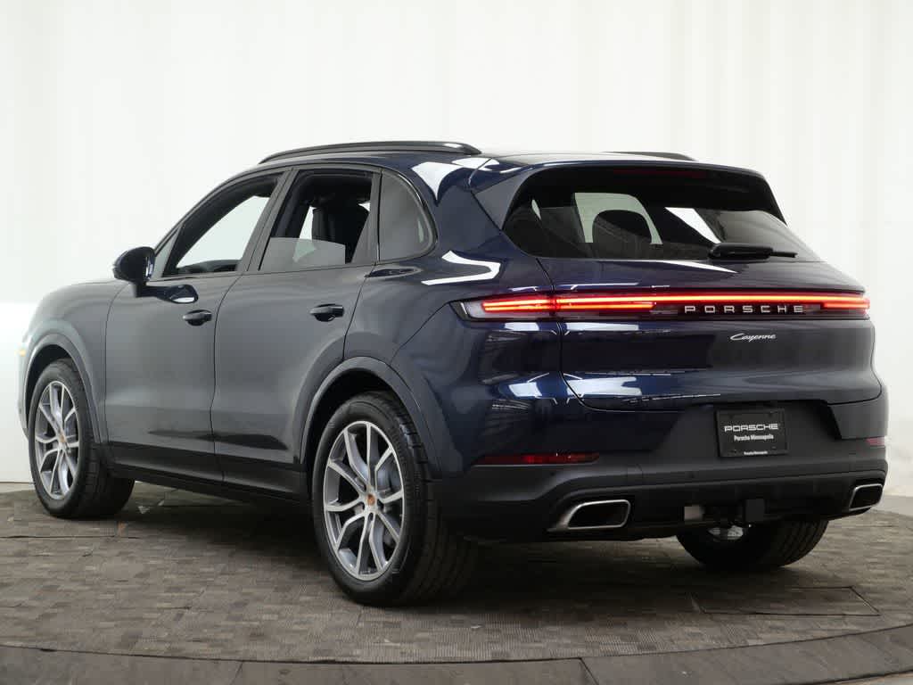 Thumbnail: 2026 Porsche Cayenne - 3