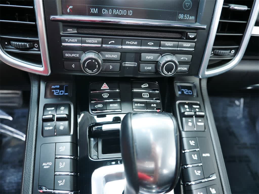 Thumbnail: 2016 Porsche Cayenne - 28