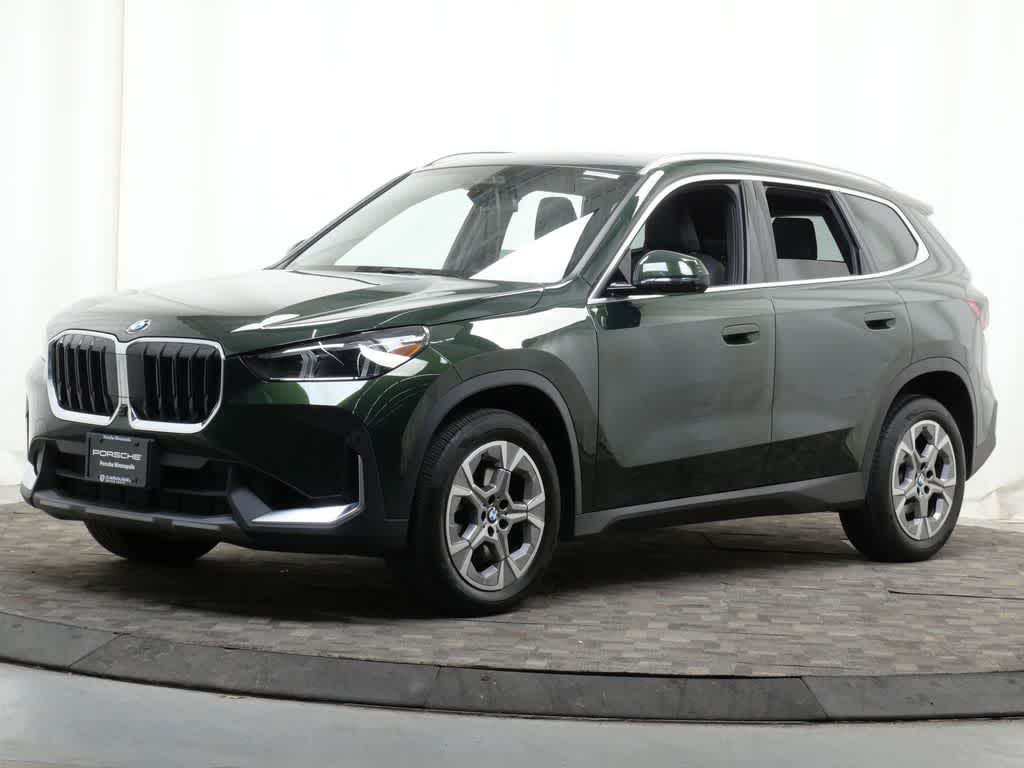 Thumbnail: 2023 BMW X1 - 1