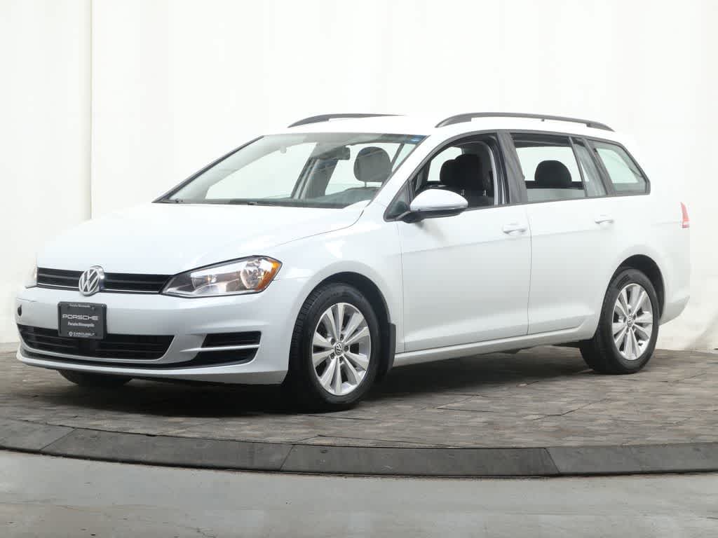 2017 Volkswagen e-Golf  -
                  Minneapolis, MN