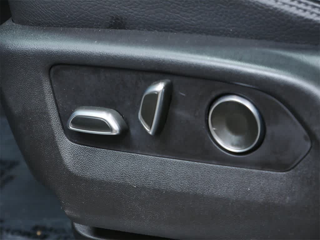 Thumbnail: 2021 GMC Yukon XL - 12