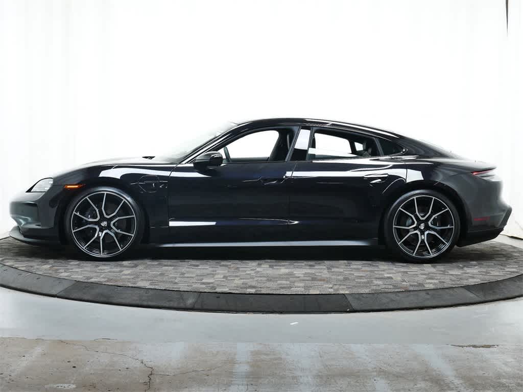 Thumbnail: 2025 Porsche Taycan - 2