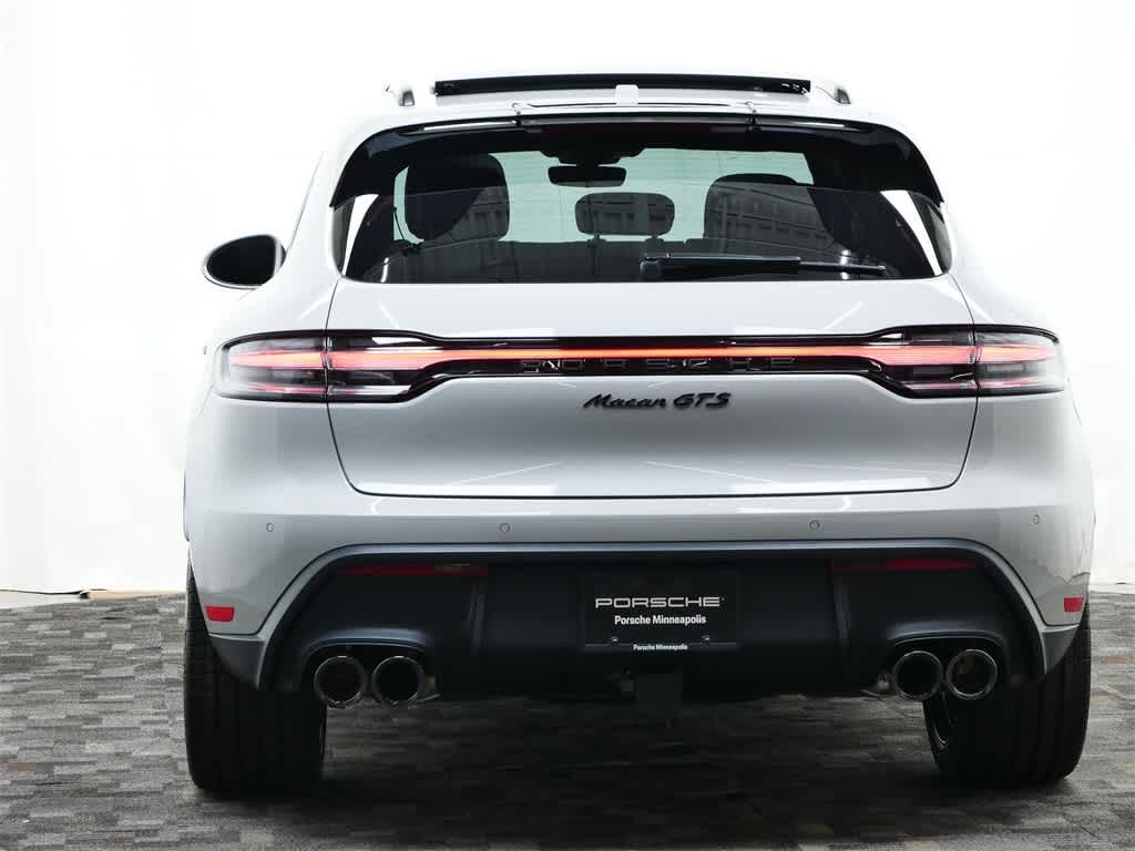 Thumbnail: 2025 Porsche Macan - 6