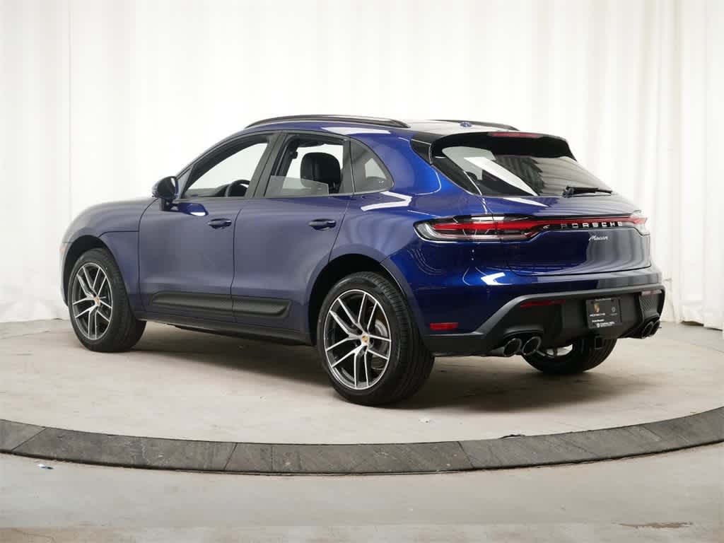 Thumbnail: 2025 Porsche Macan - 3