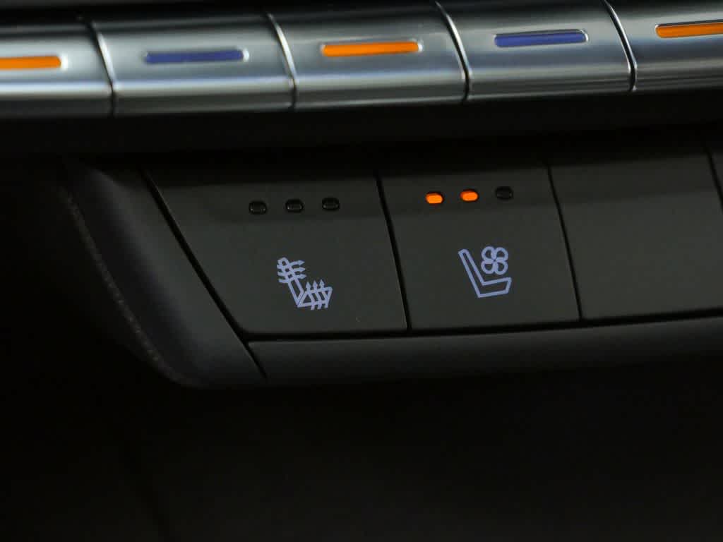 Thumbnail: 2022 Cadillac CT5 - 25