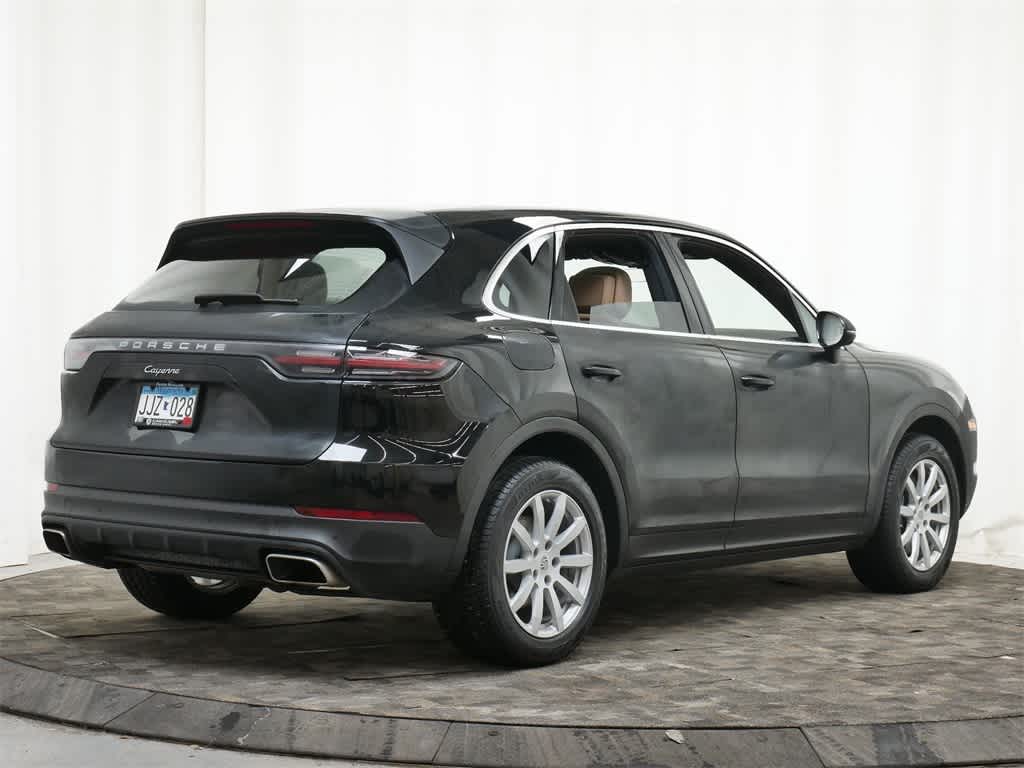 Thumbnail: 2023 Porsche Cayenne - 7