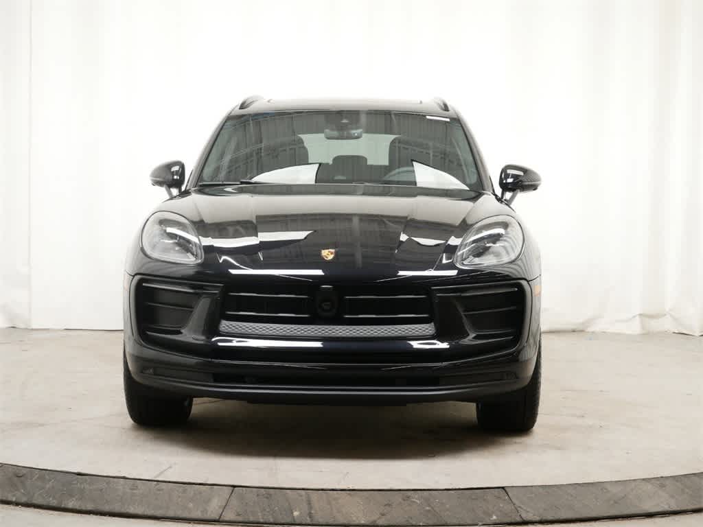 Thumbnail: 2025 Porsche Macan - 12