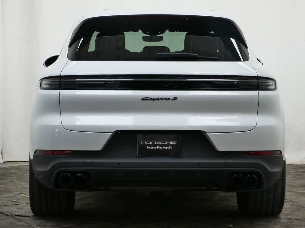 Thumbnail: 2025 Porsche Cayenne - 6