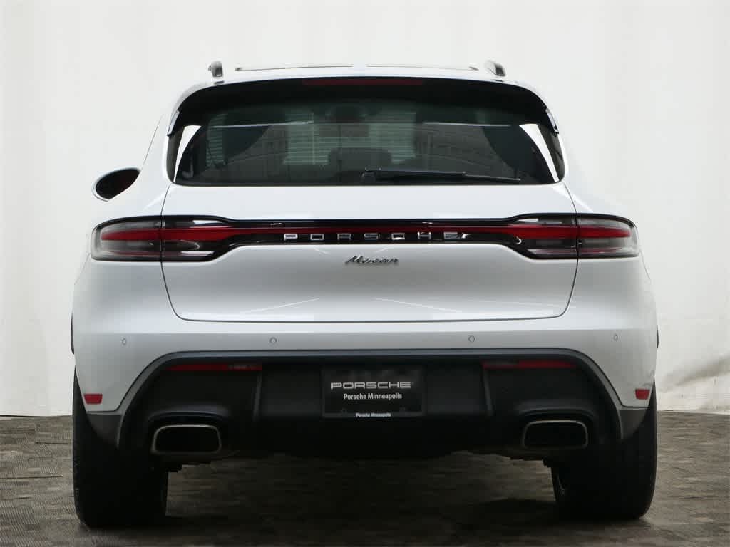 Thumbnail: 2023 Porsche Macan - 6