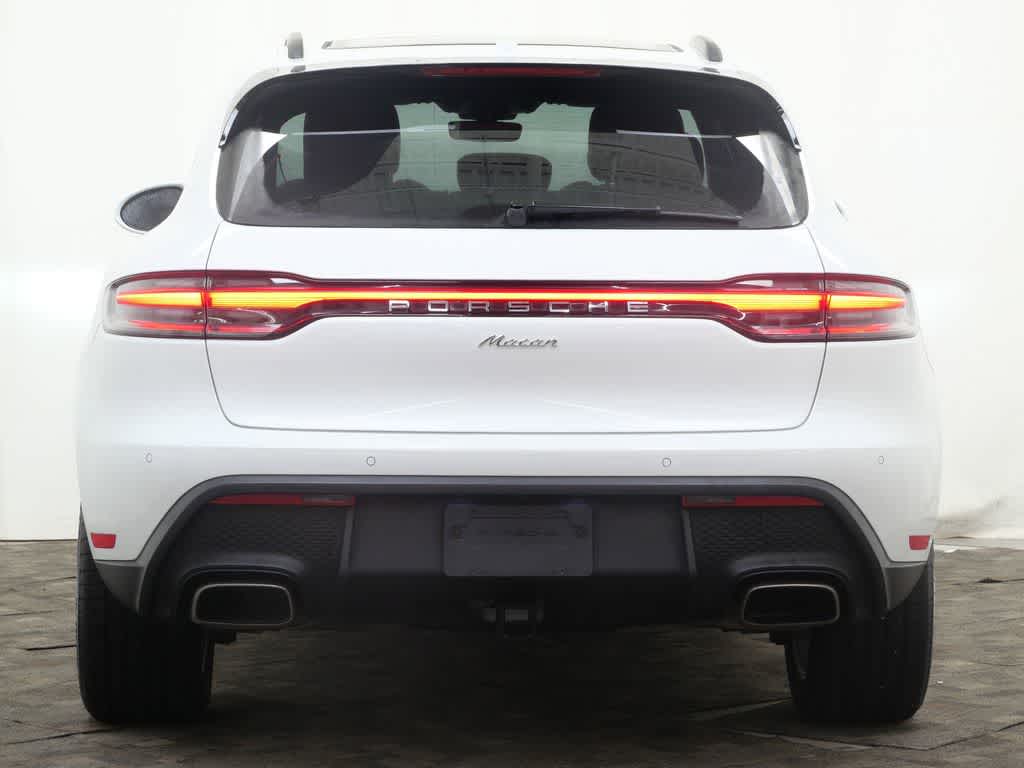 Thumbnail: 2026 Porsche Macan - 6