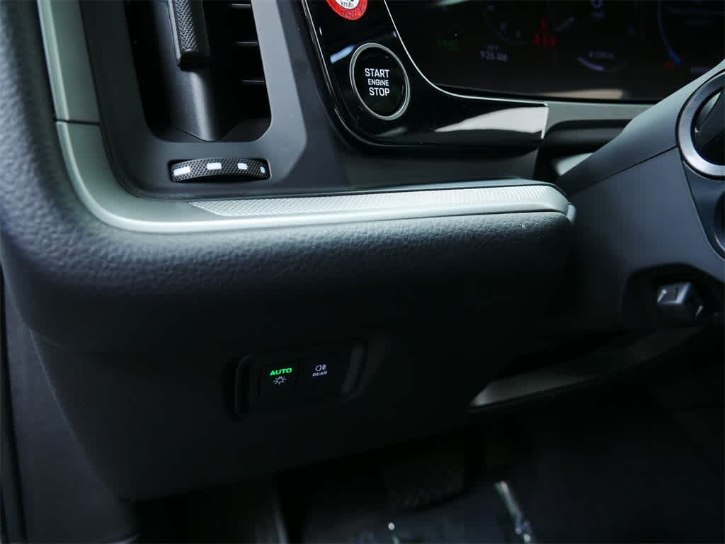 Thumbnail: 2025 Porsche Cayenne - 18