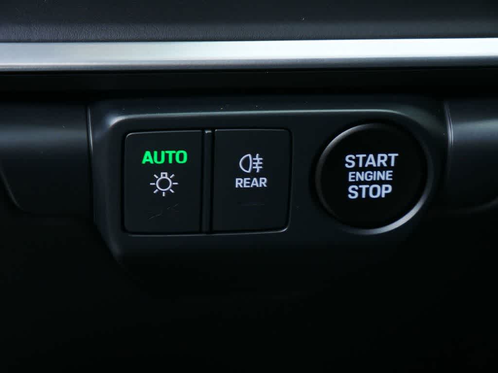 Thumbnail: 2025 Porsche 911 - 13