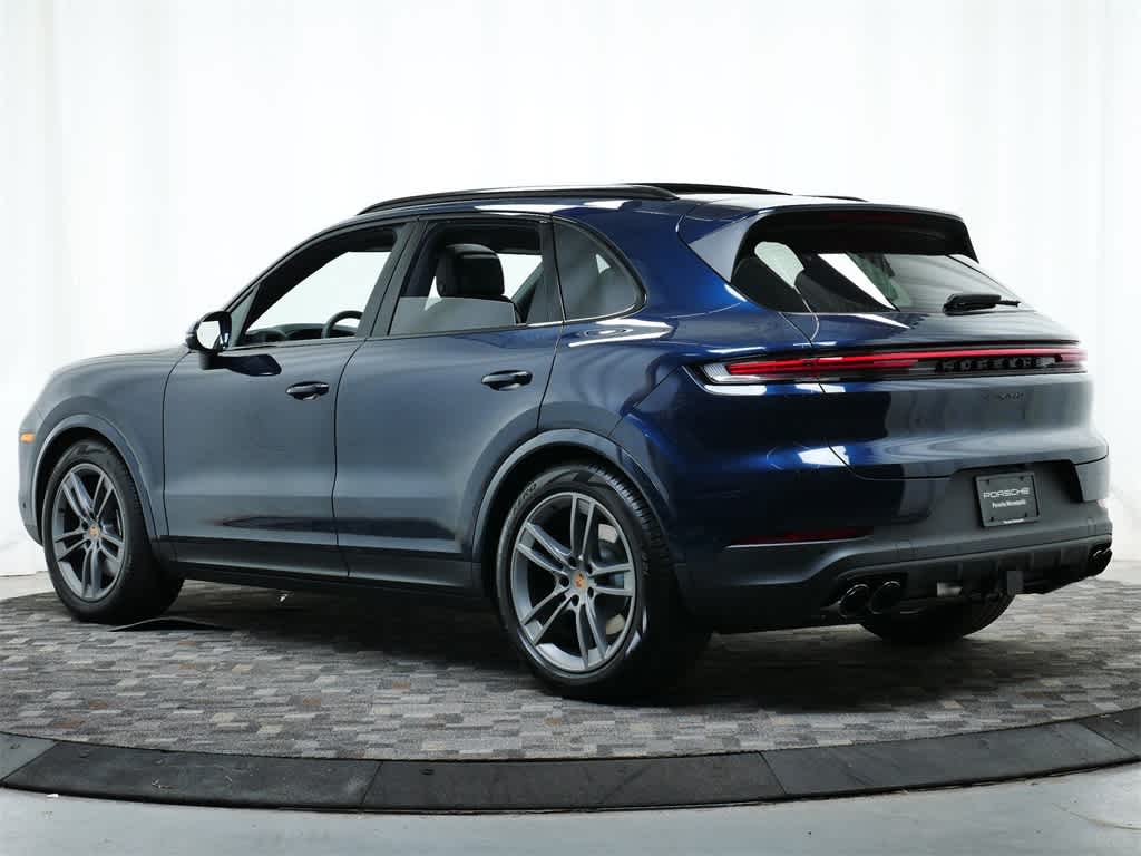 Thumbnail: 2025 Porsche Cayenne - 3