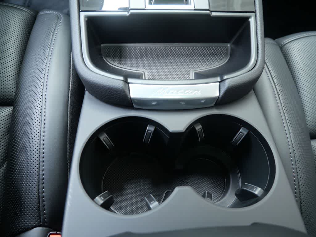 Thumbnail: 2025 Porsche Macan - 19