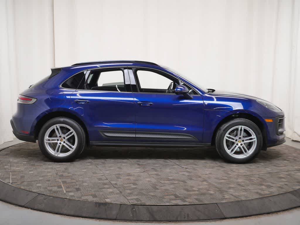 Thumbnail: 2024 Porsche Macan - 8