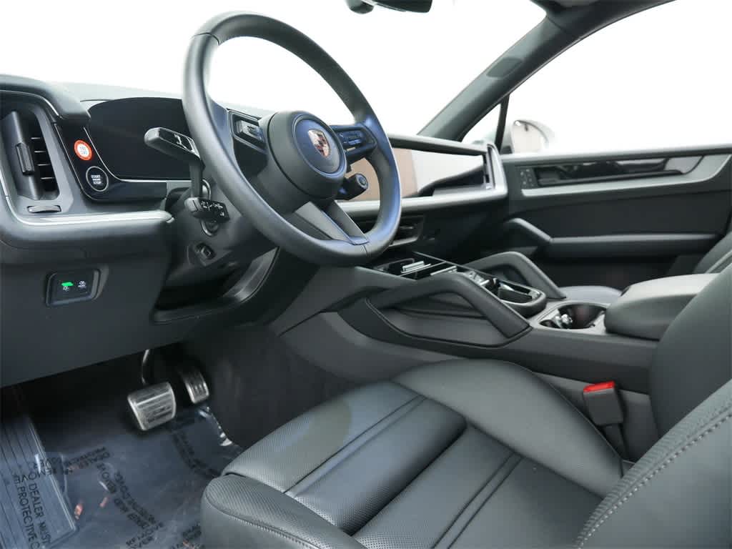 Thumbnail: 2025 Porsche Cayenne - 4