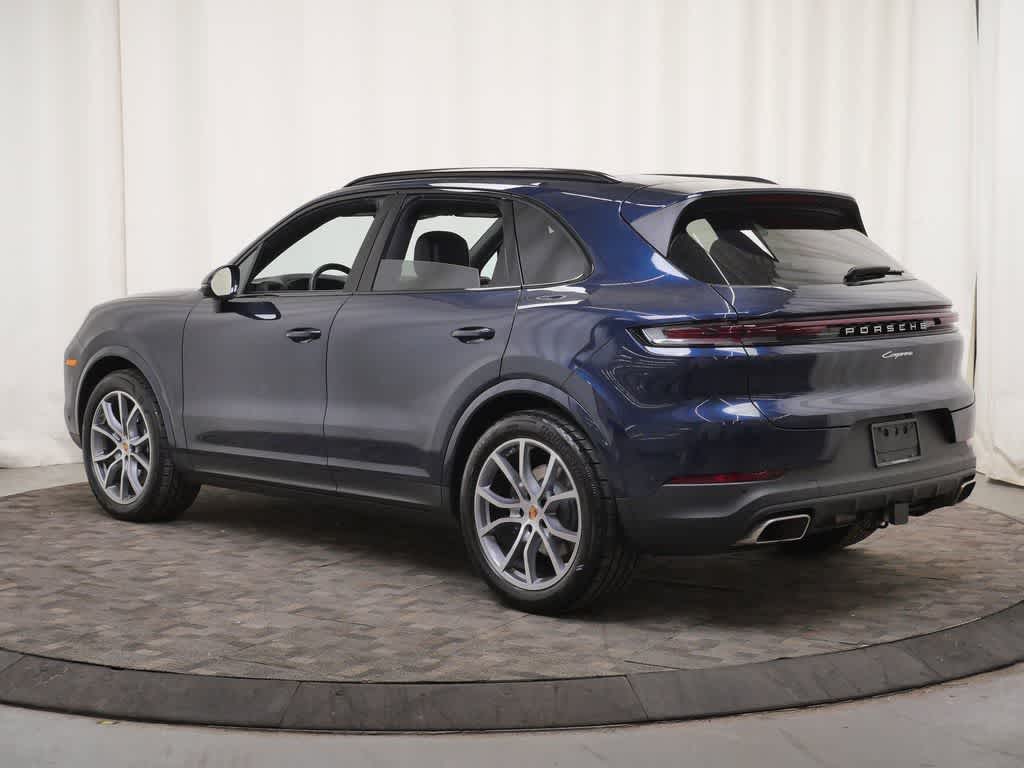 Thumbnail: 2025 Porsche Cayenne - 3