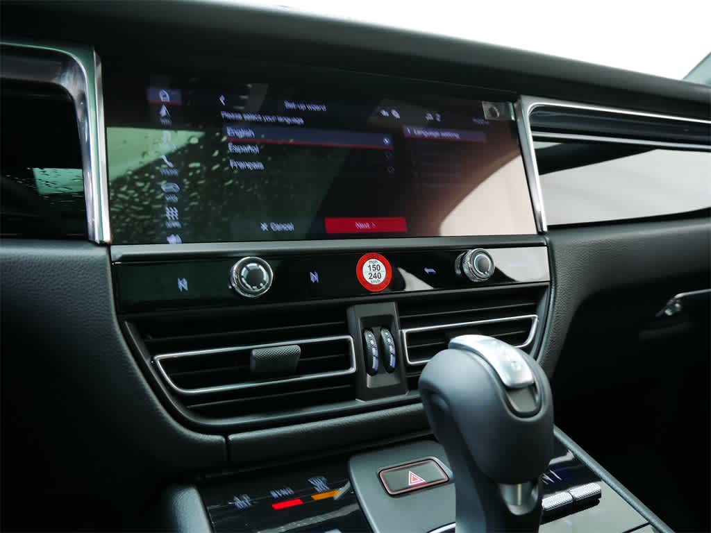 Thumbnail: 2026 Porsche Macan - 26