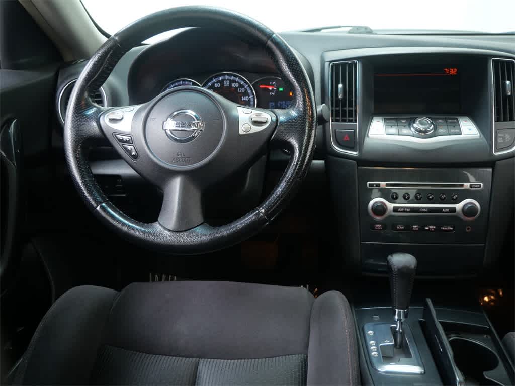 Thumbnail: 2013 Nissan Maxima - 16
