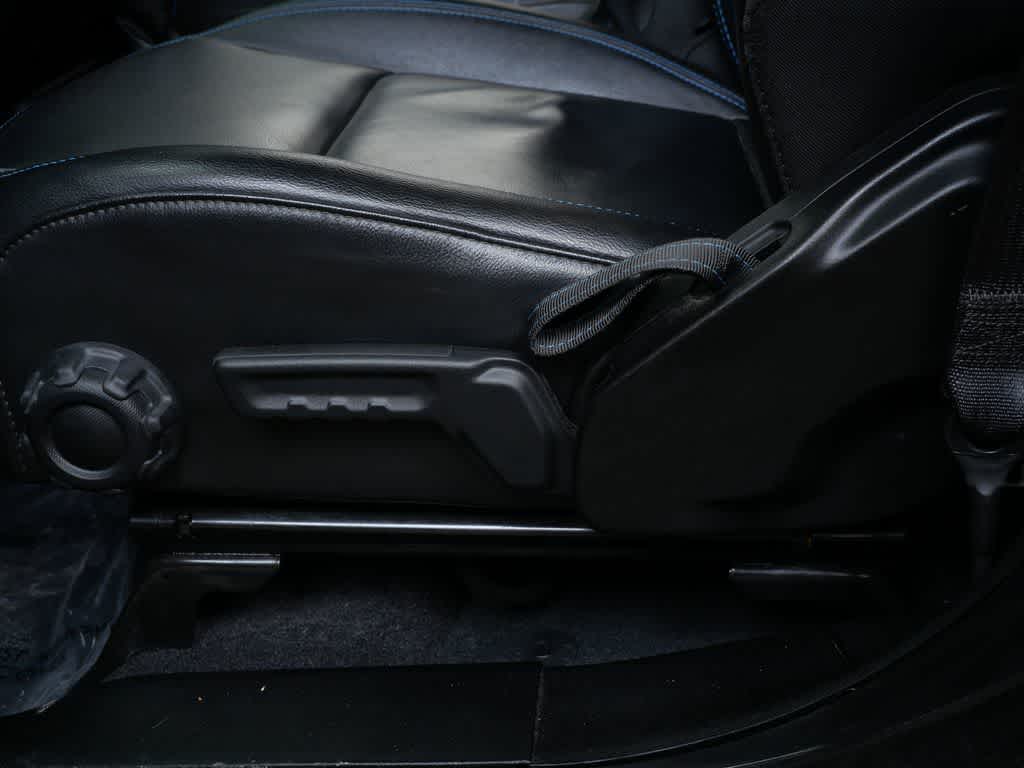 Thumbnail: 2022 Jeep Wrangler - 12