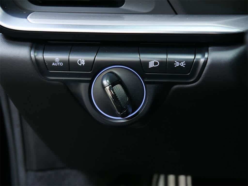 Thumbnail: 2022 Porsche 911 - 14