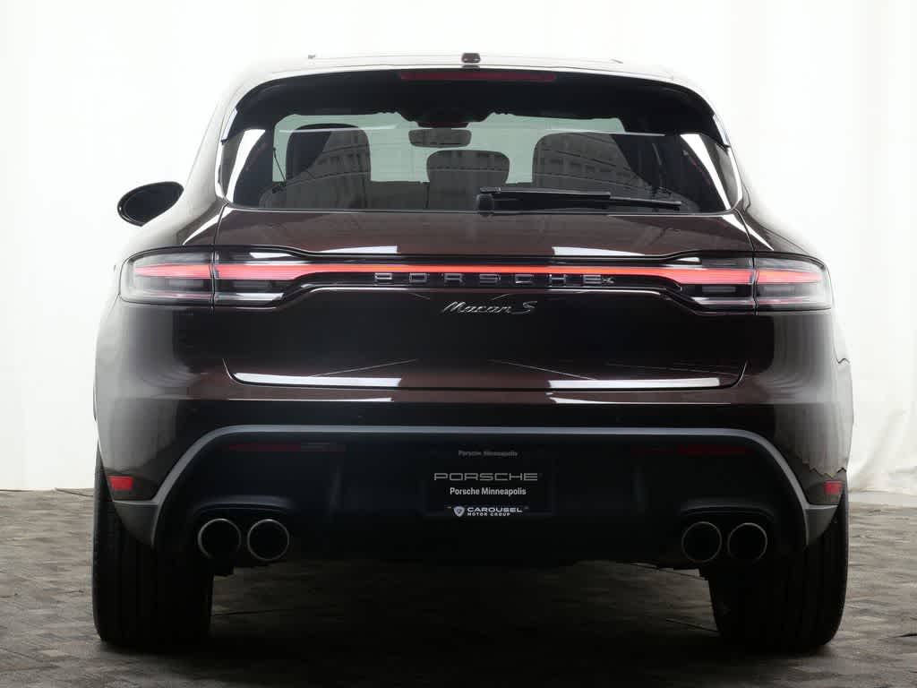 Thumbnail: 2022 Porsche Macan - 6