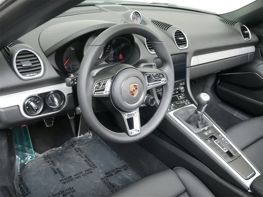 Thumbnail: 2025 Porsche 718 Boxster - 4