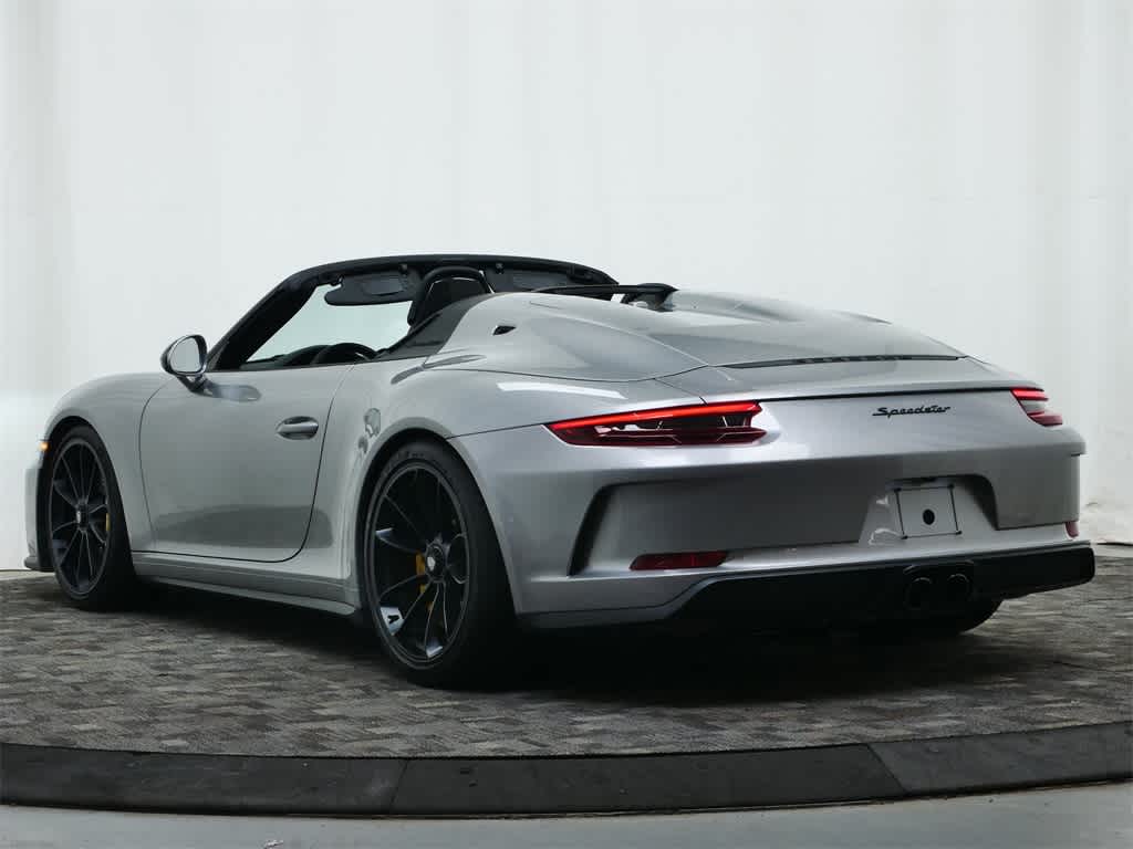 Thumbnail: 2019 Porsche 911 - 3
