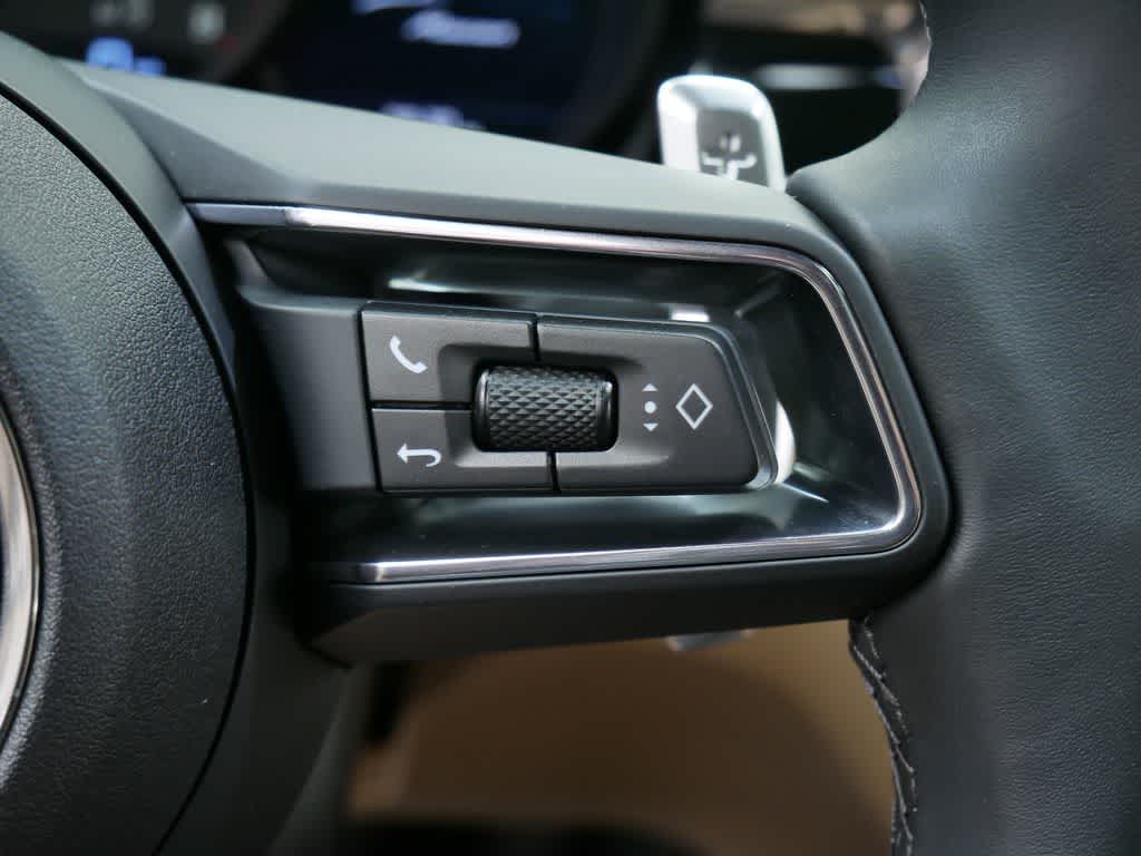 Thumbnail: 2025 Porsche Macan - 20