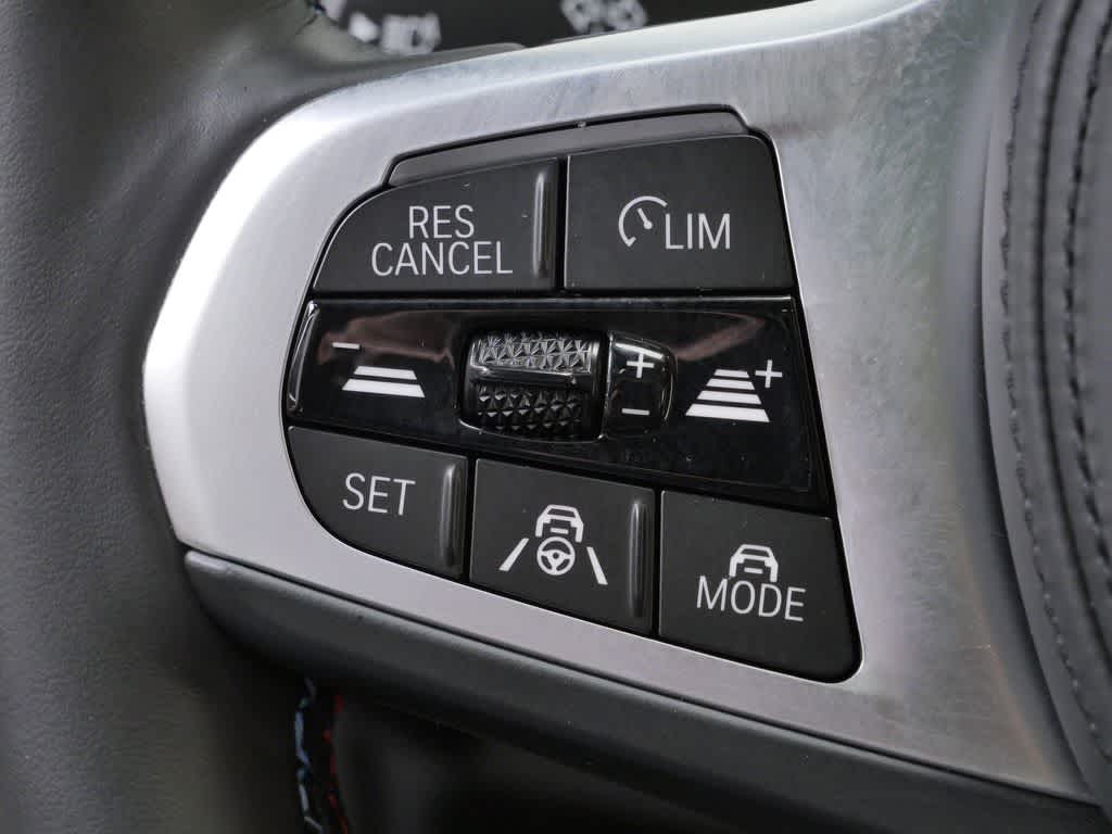 Thumbnail: 2024 BMW i4 - 19