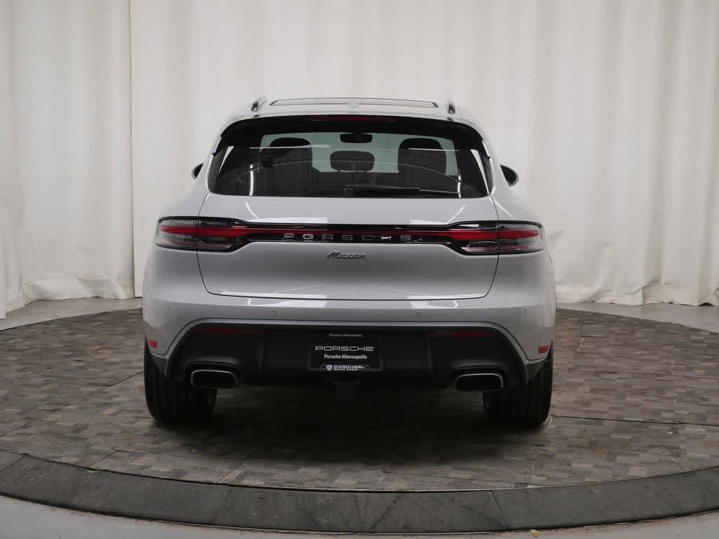 Thumbnail: 2026 Porsche Macan - 6